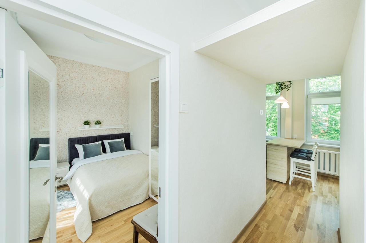 Lovely 1-Bedroom Apartment In Kaunas Old Town Buitenkant foto