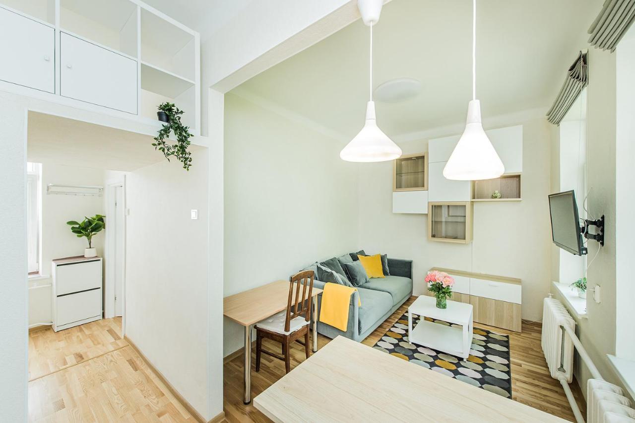 Lovely 1-Bedroom Apartment In Kaunas Old Town Buitenkant foto
